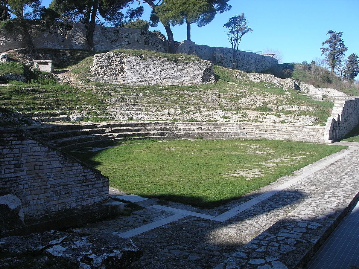 A little Roman theater