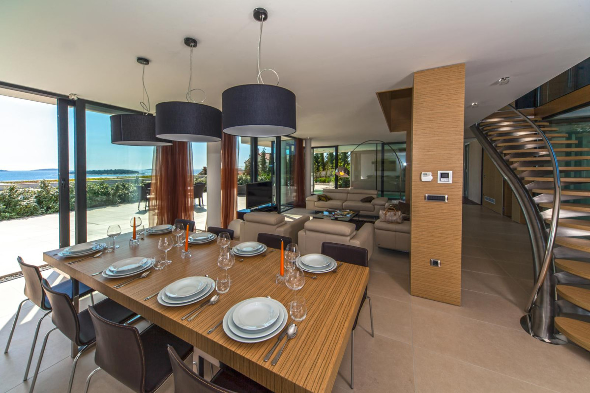 Villa Golden Bay