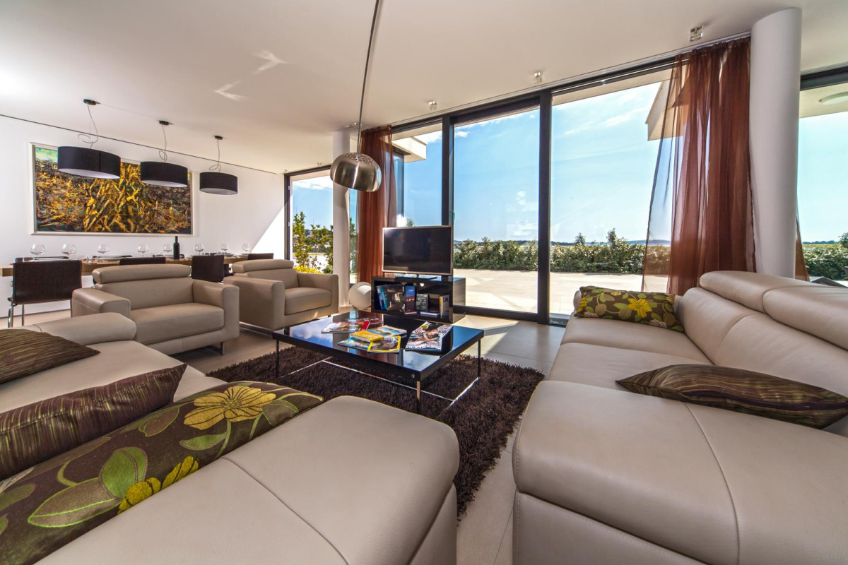 Villa Golden Bay
