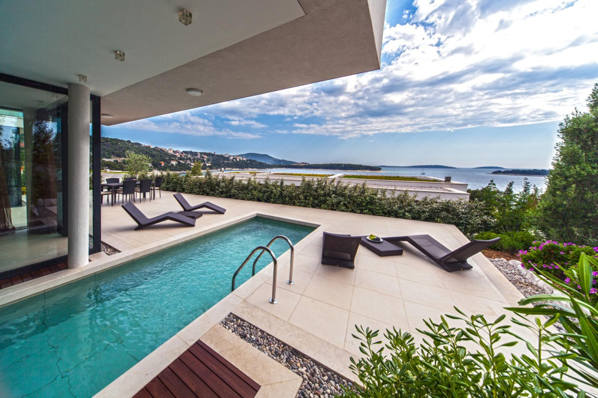 Villa Golden Bay