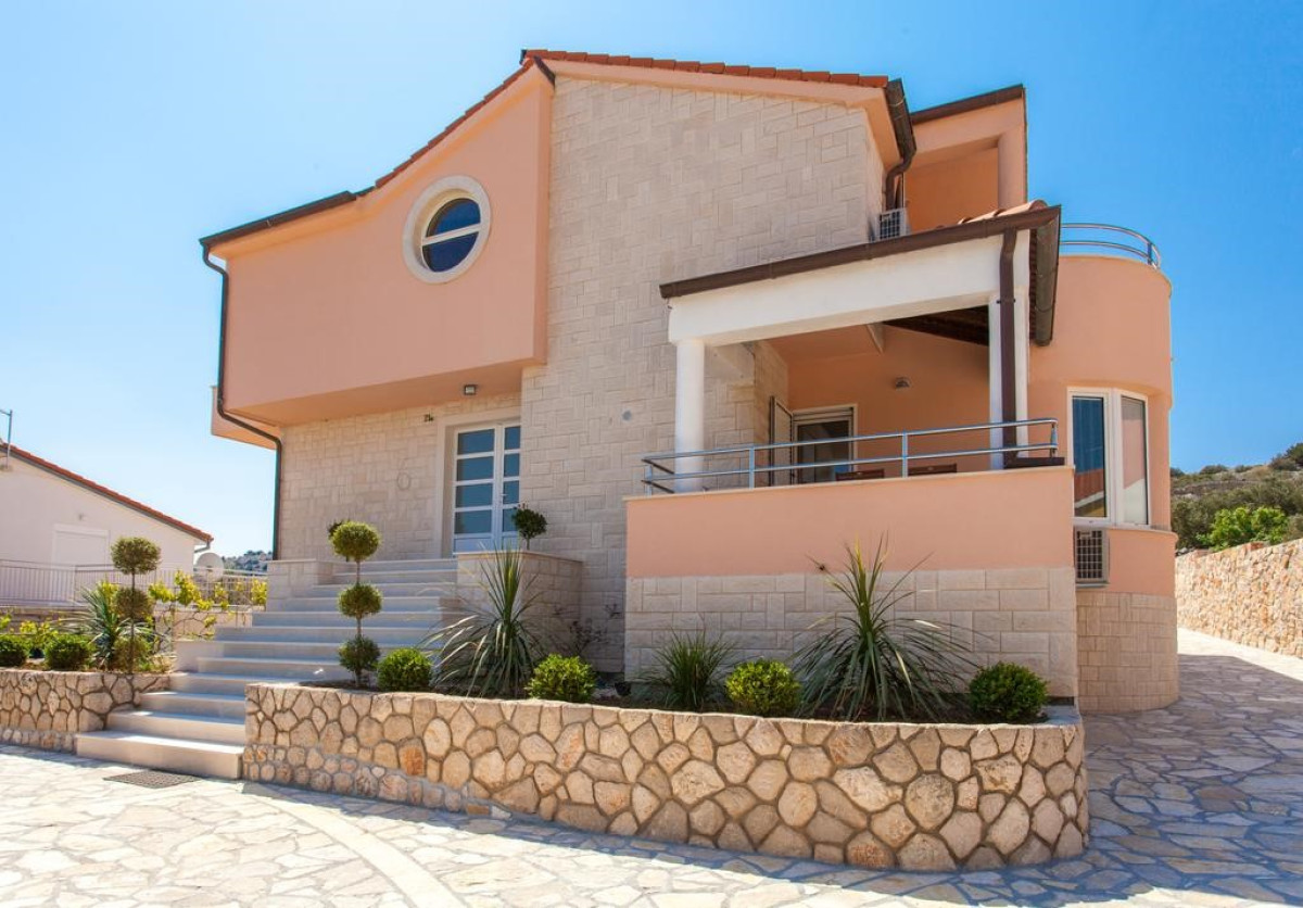 Villa Cherry