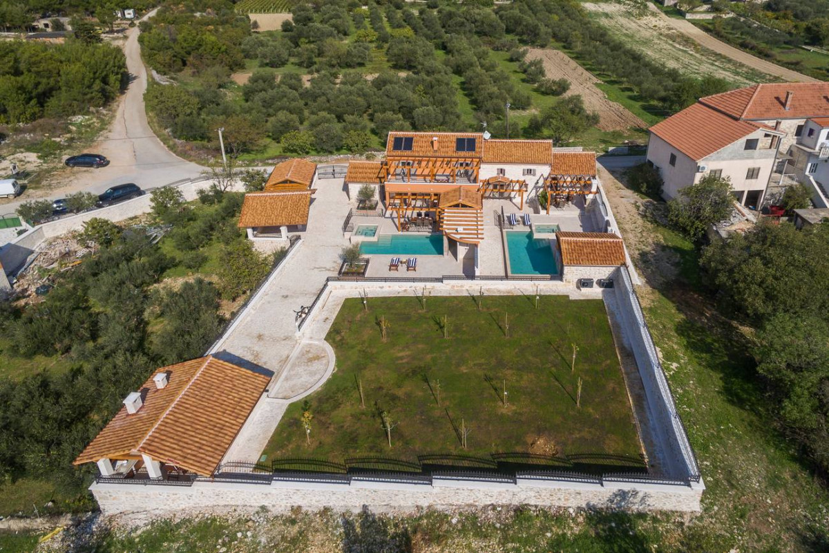 Villa Josipovi Dvori