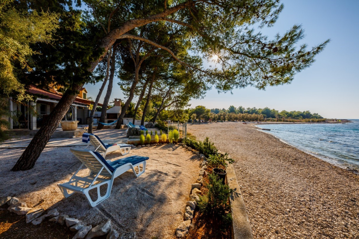 Villa Fisherman House