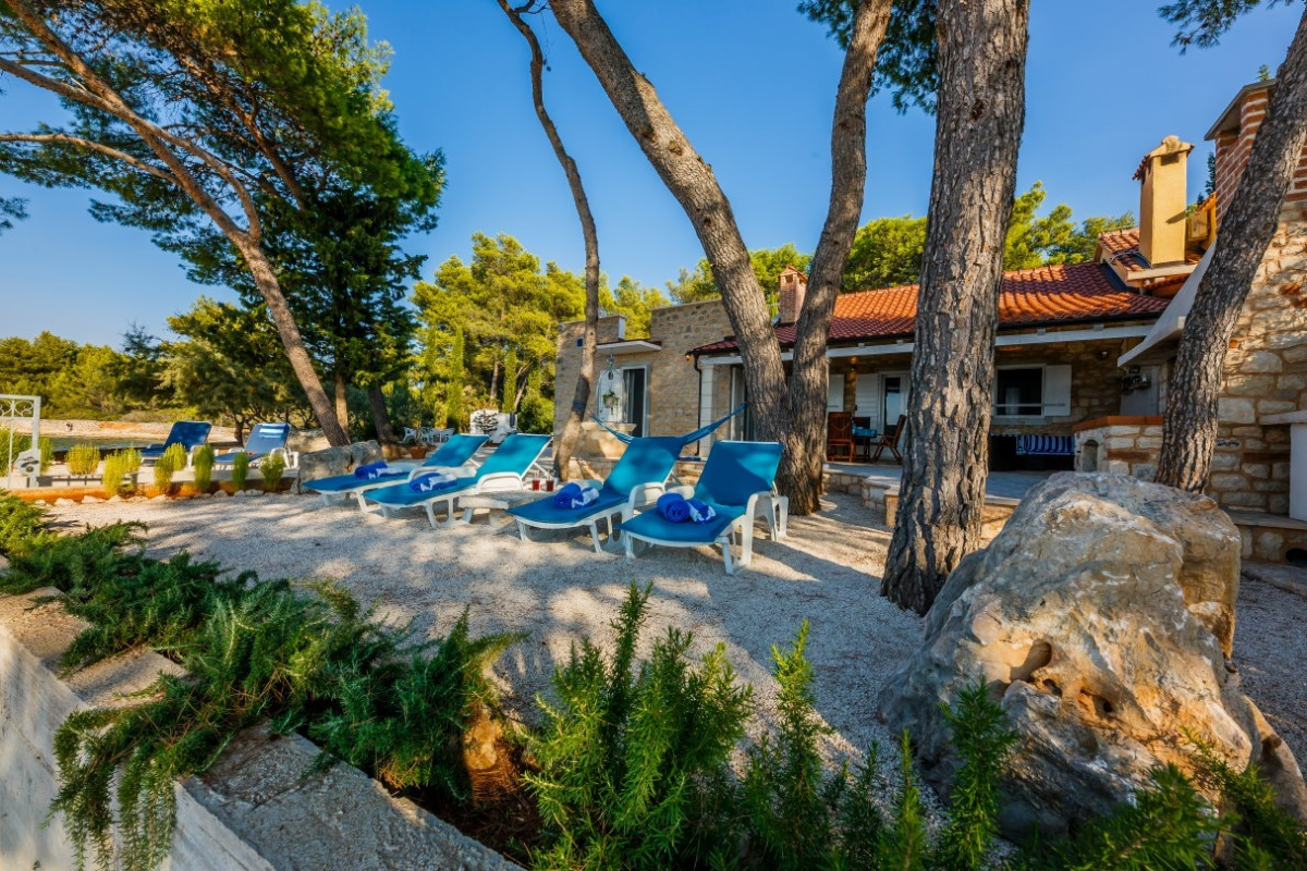 Villa Fisherman House