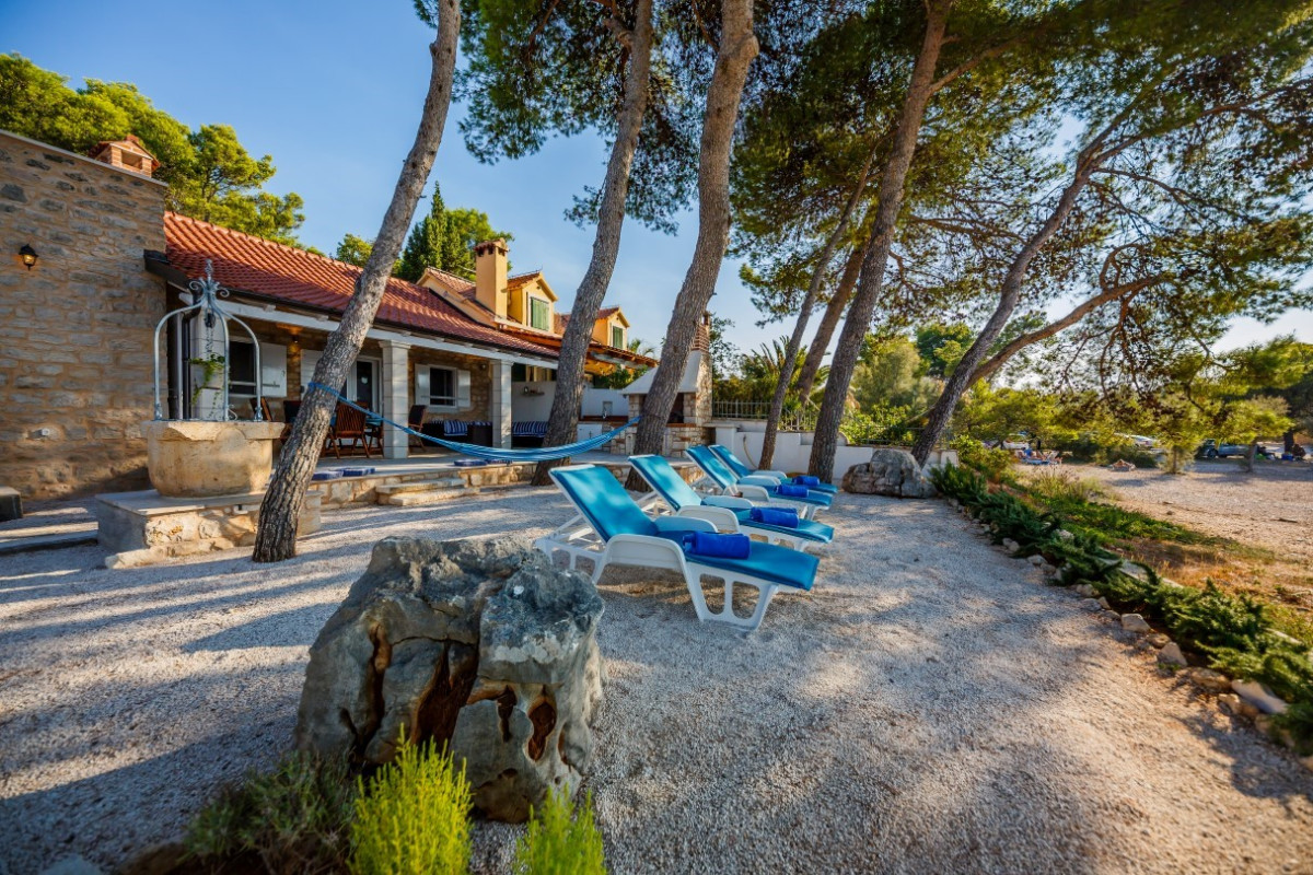 Villa Fisherman House