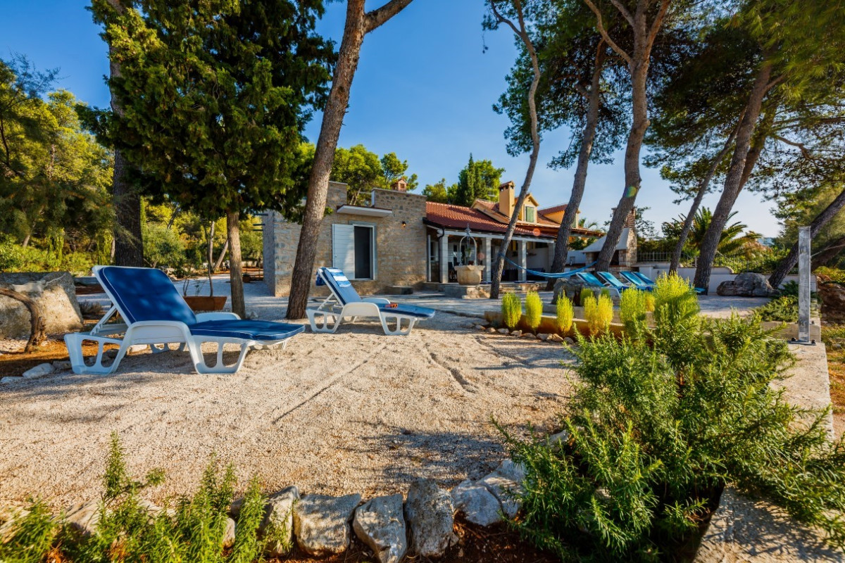 Villa Fisherman House