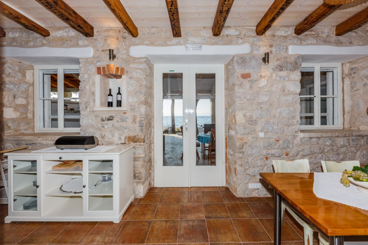 Villa Fisherman House
