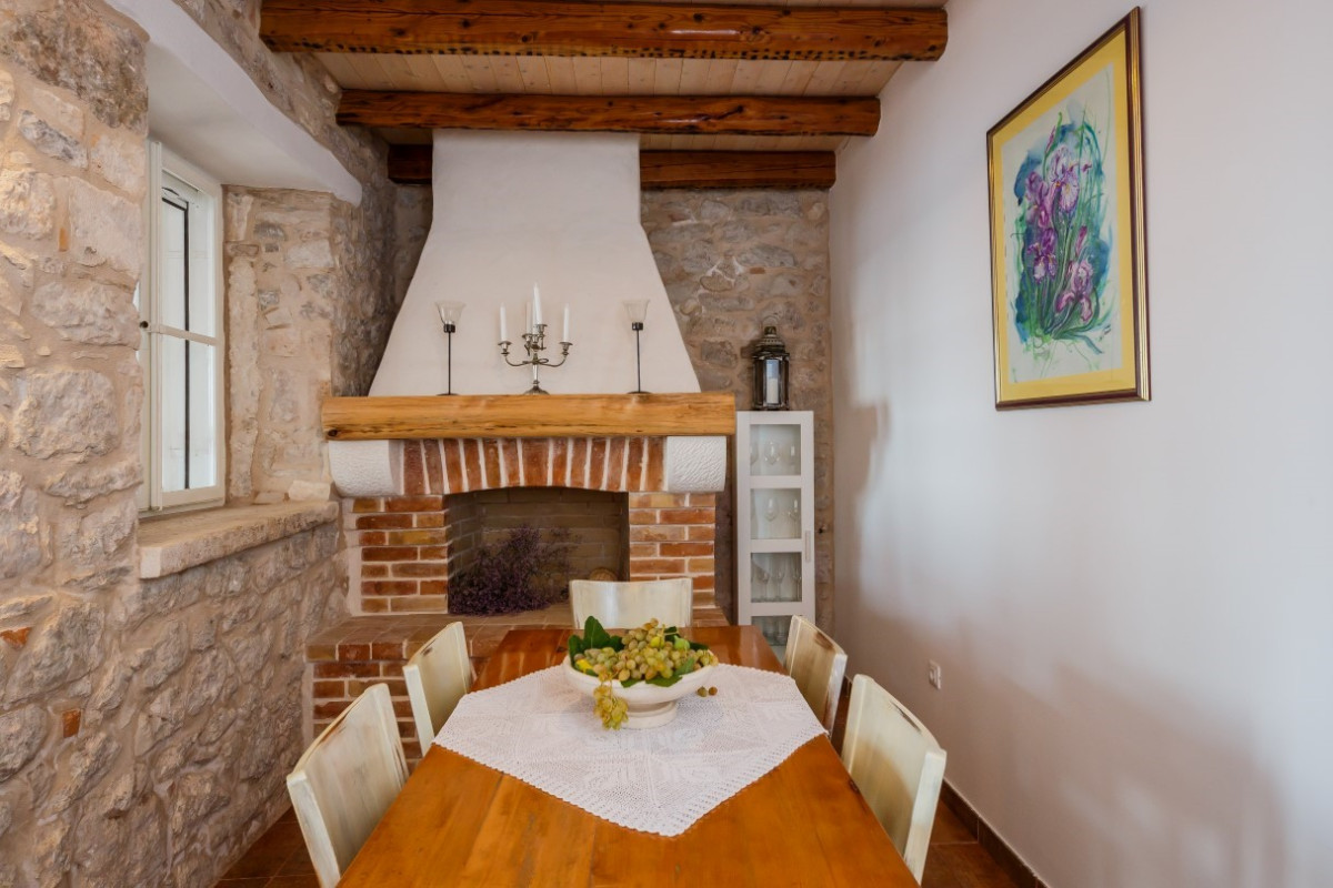 Villa Fisherman House