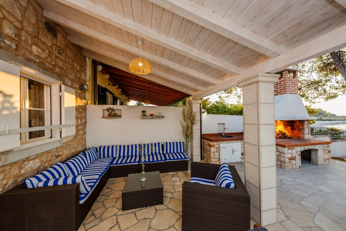 Villa Fisherman House