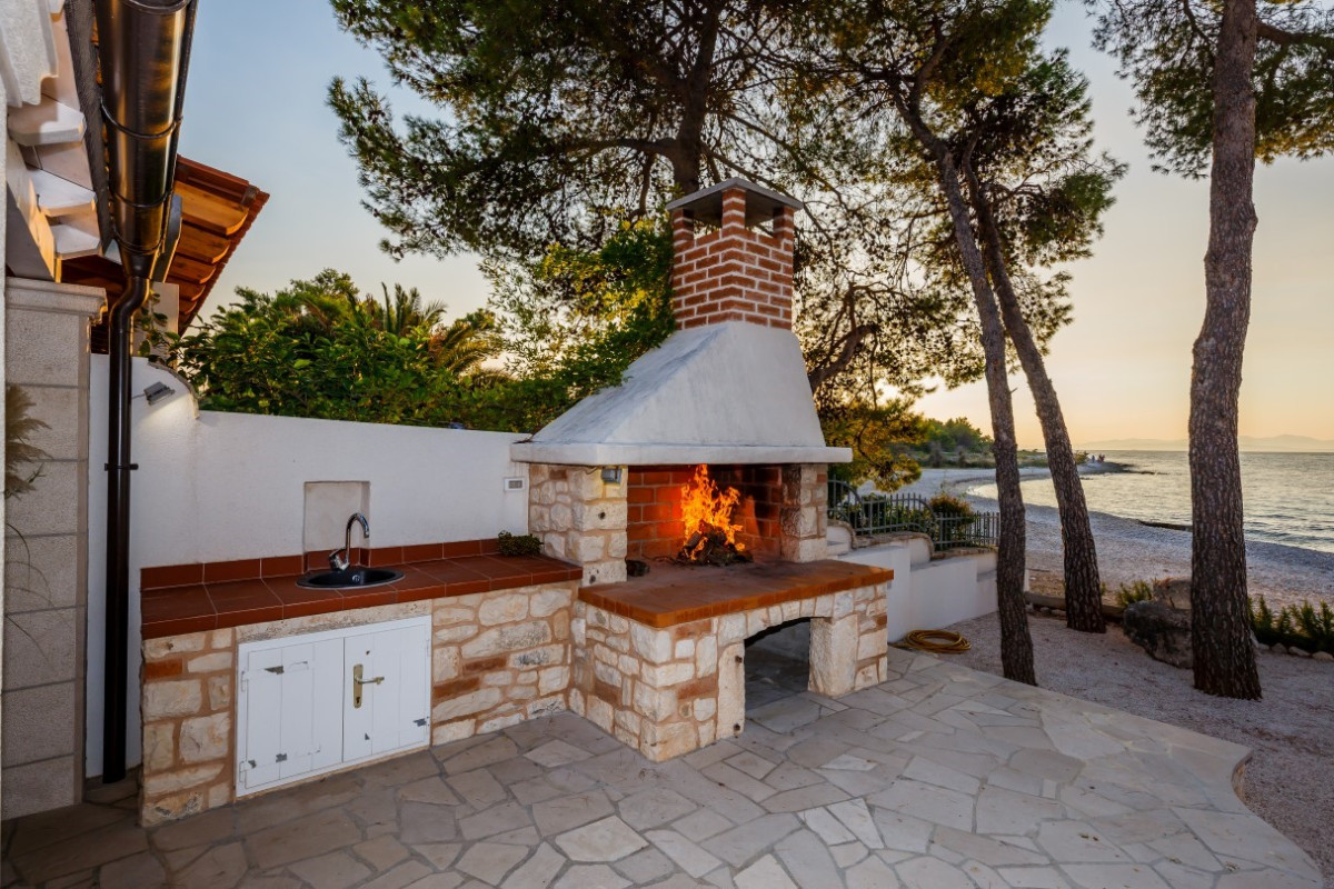 Villa Fisherman House