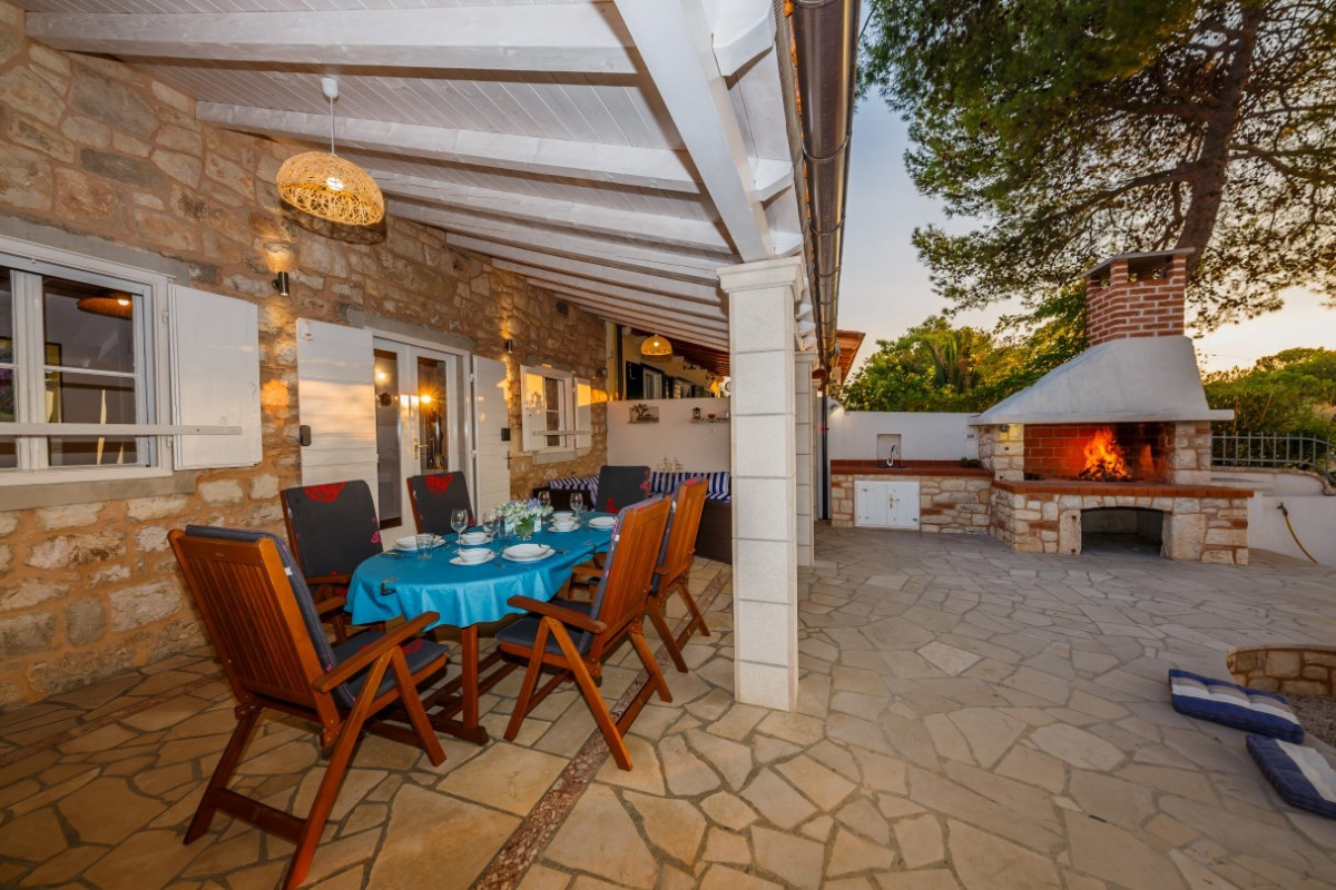 Villa Fisherman House