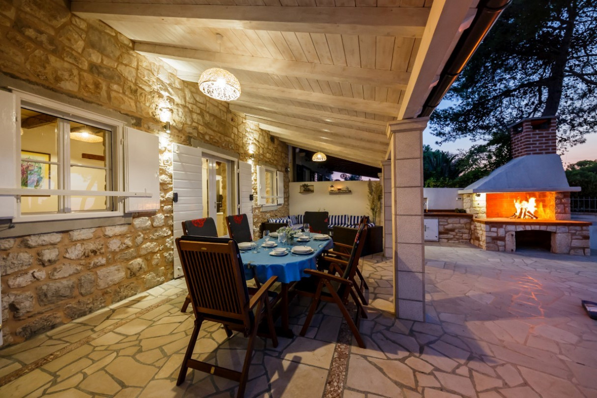 Villa Fisherman House
