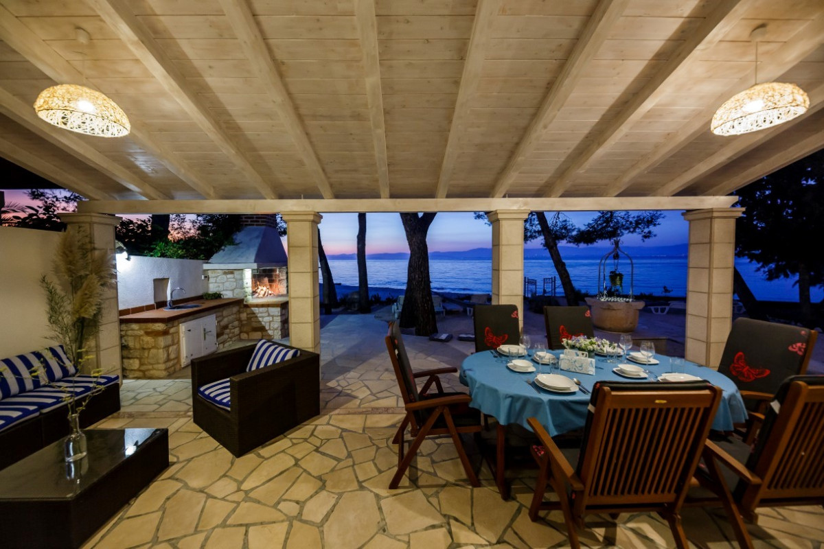 Villa Fisherman House