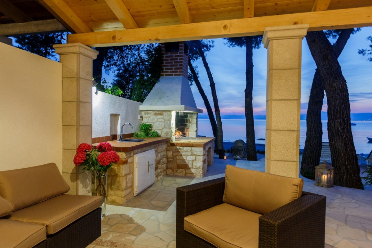 Villa Fisherman House