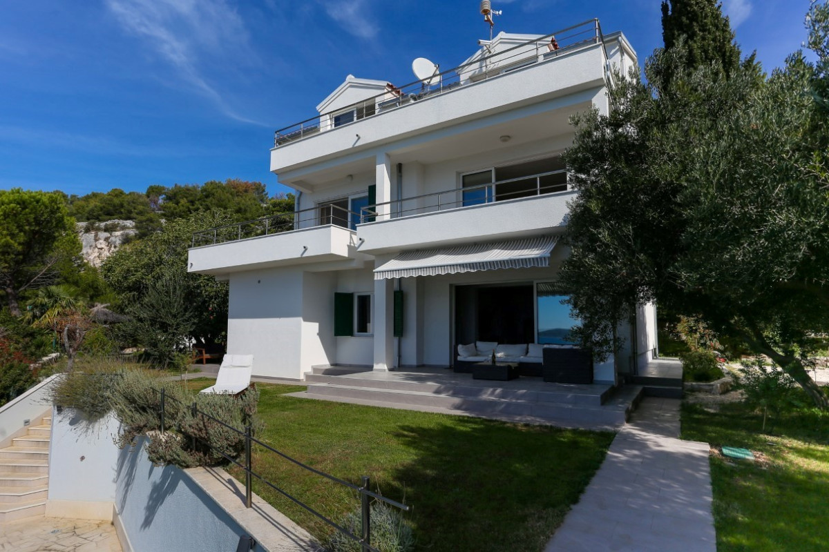 Villa Exotica