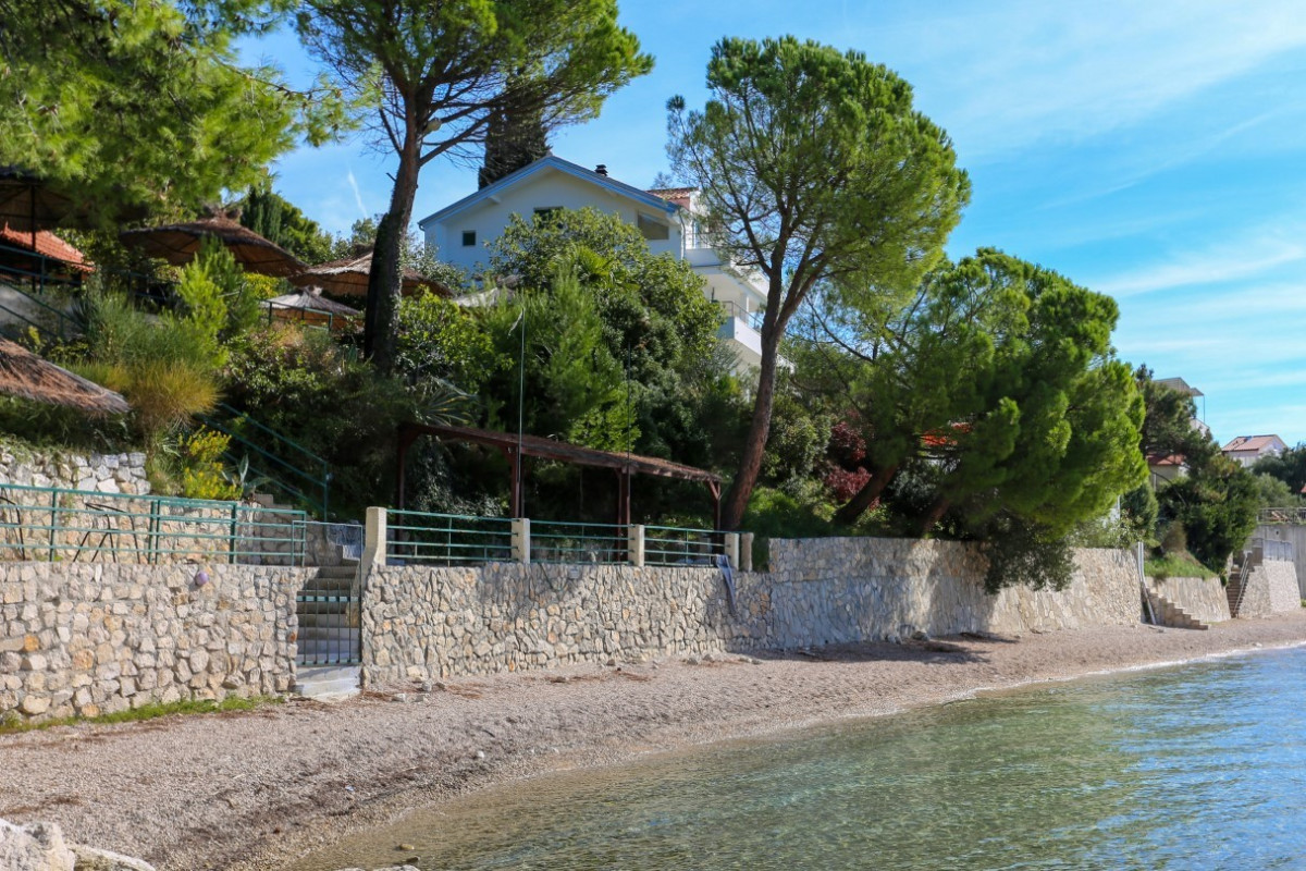 Villa Exotica