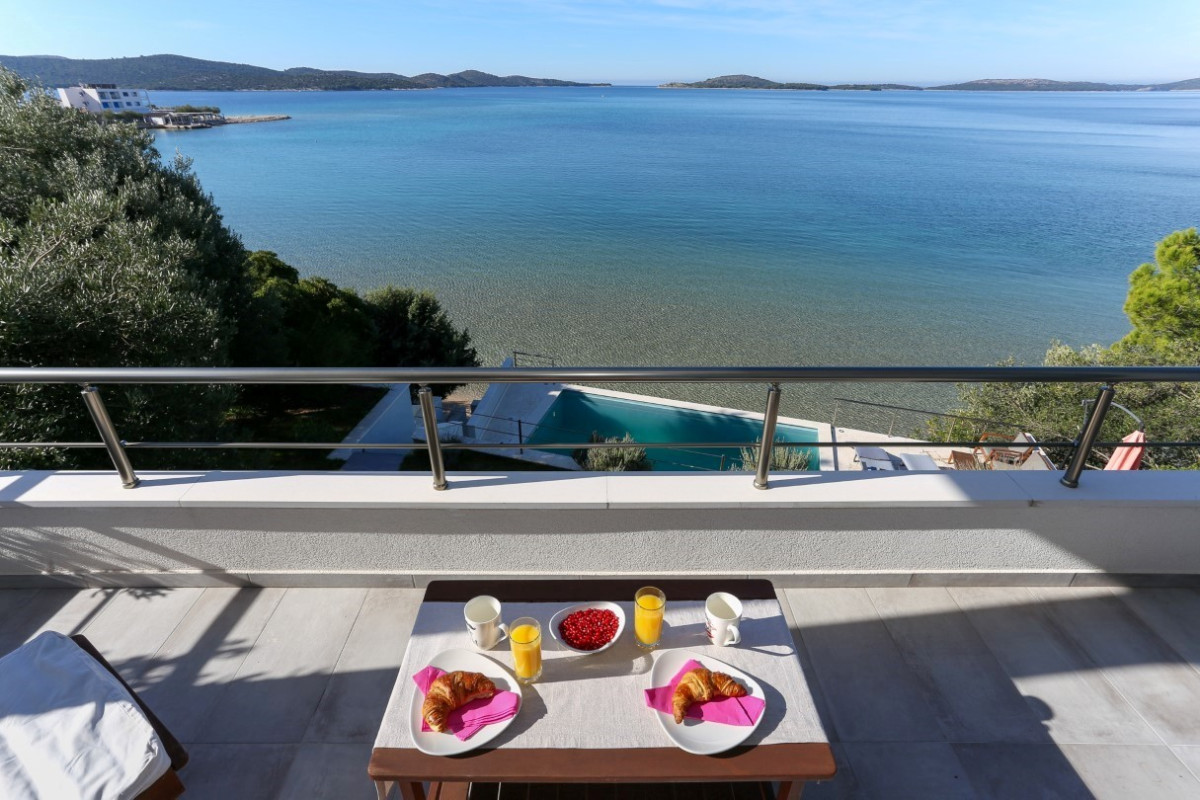 Villa Exotica