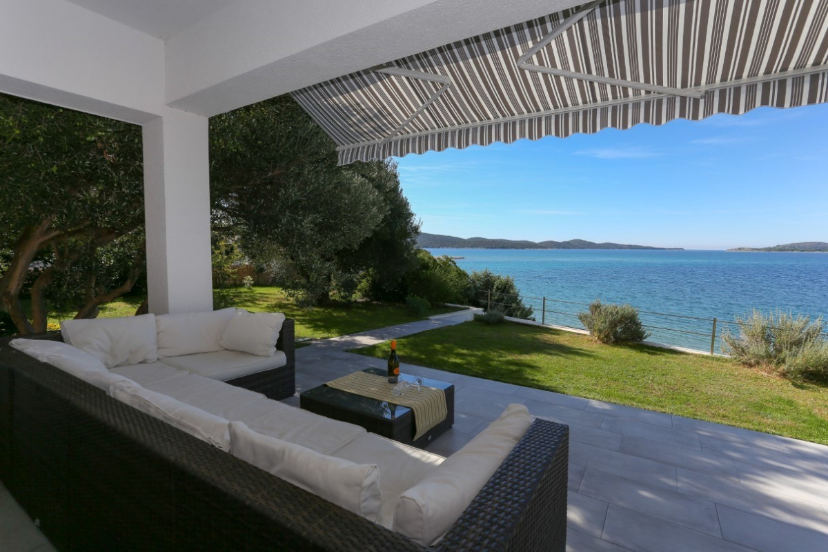 Villa Exotica