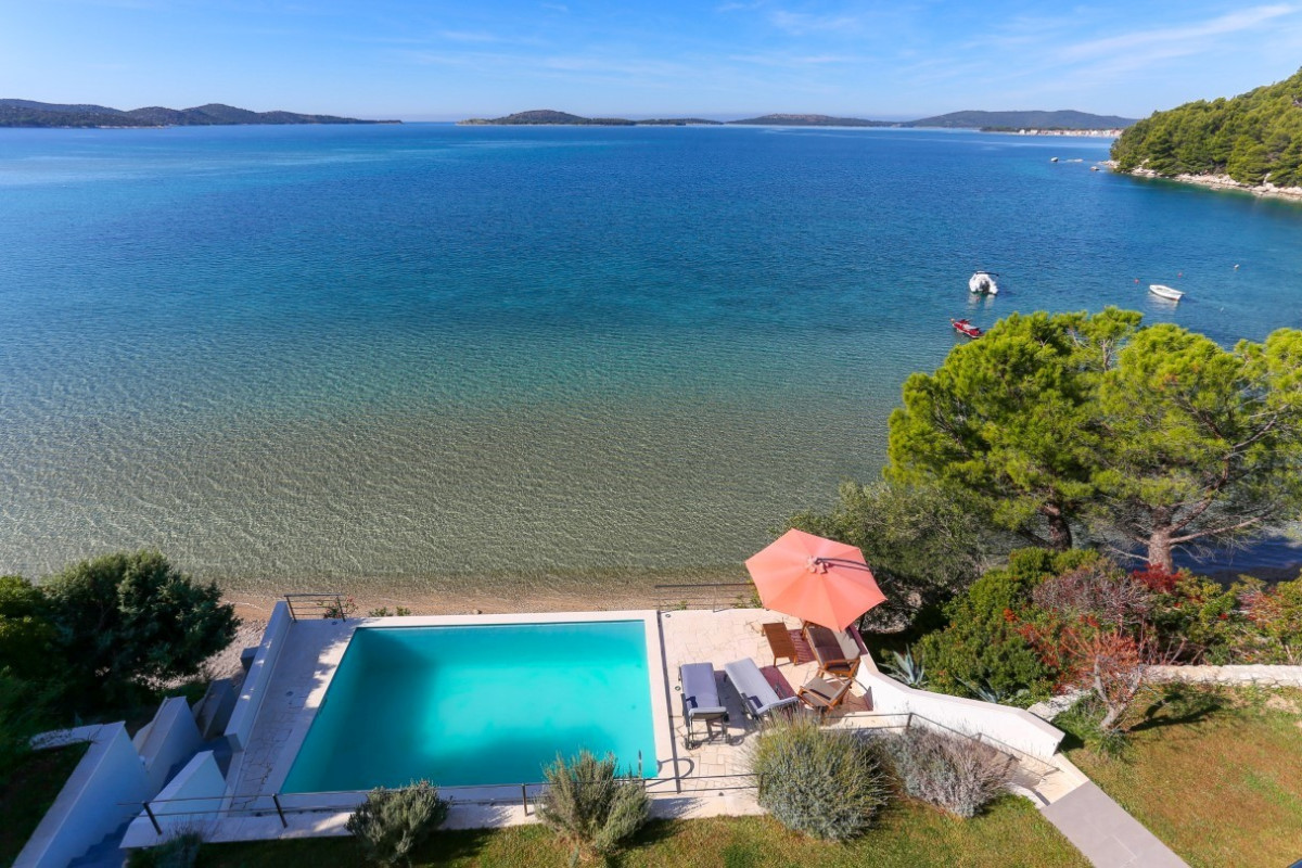 Villa Exotica