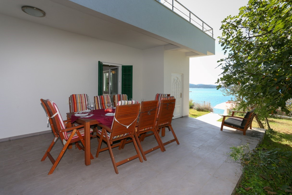 Villa Exotica