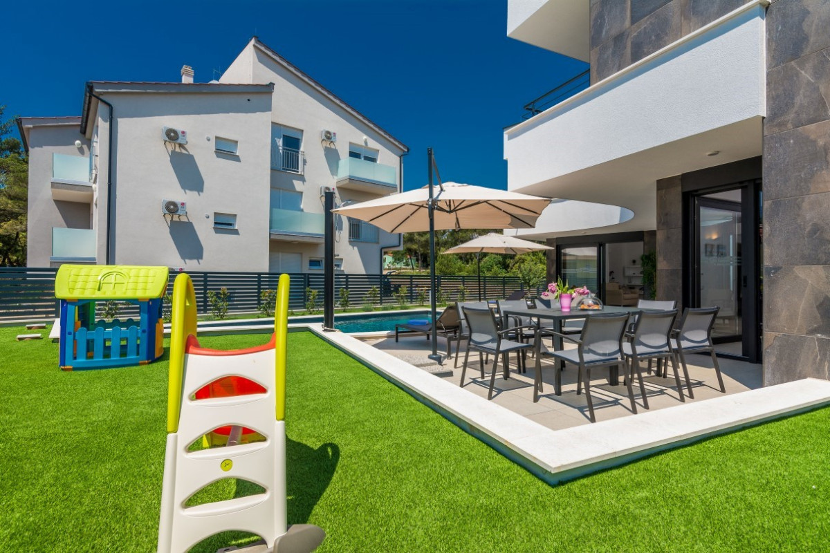 Villa Blue Diamond