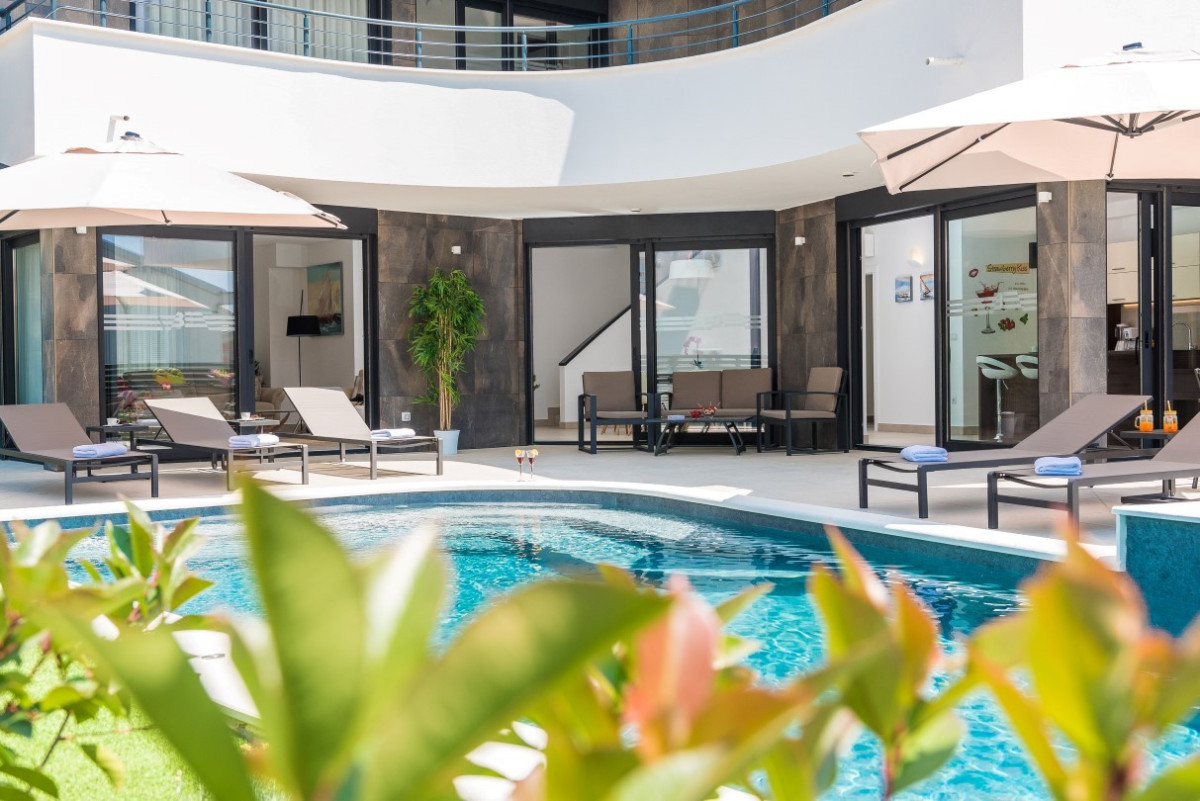Villa Blue Diamond