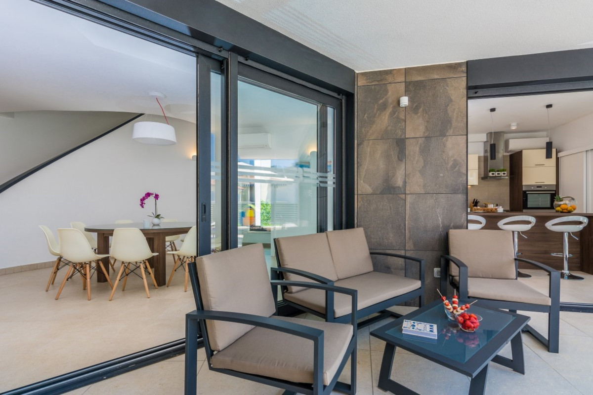 Villa Blue Diamond