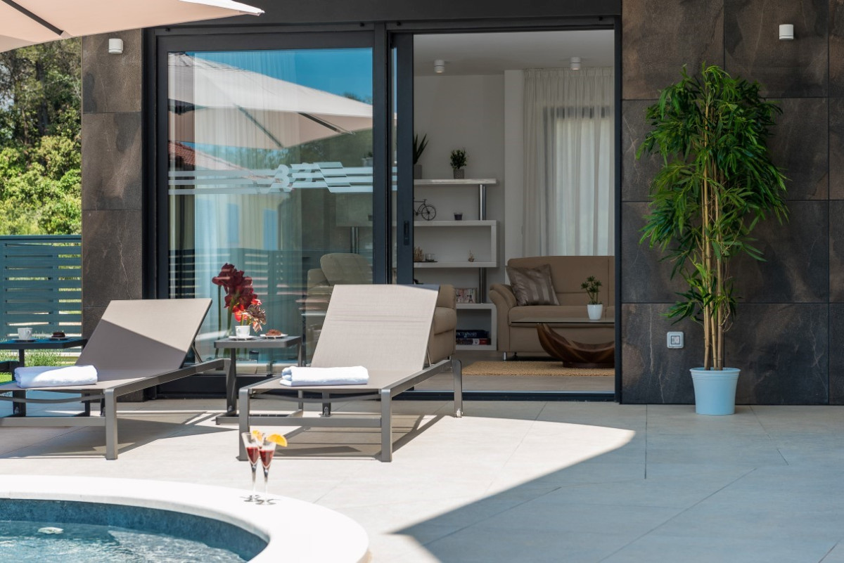 Villa Blue Diamond