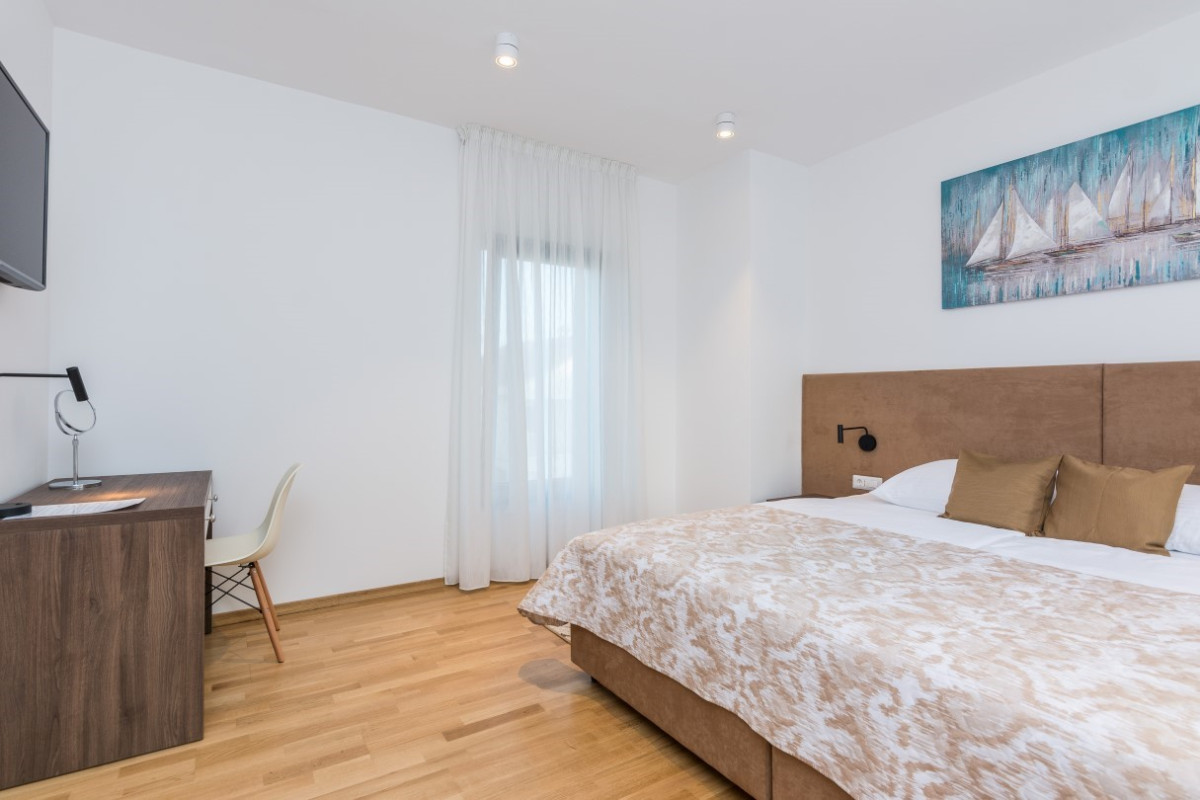 Villa Blue Diamond