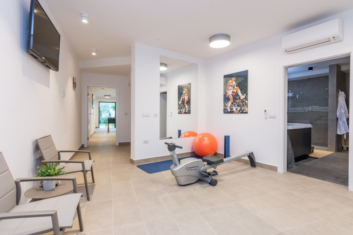 Villa Blue Diamond
