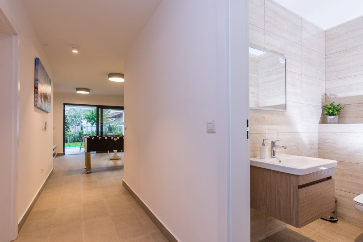 Villa Blue Diamond