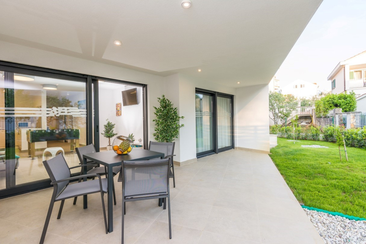 Villa Blue Diamond