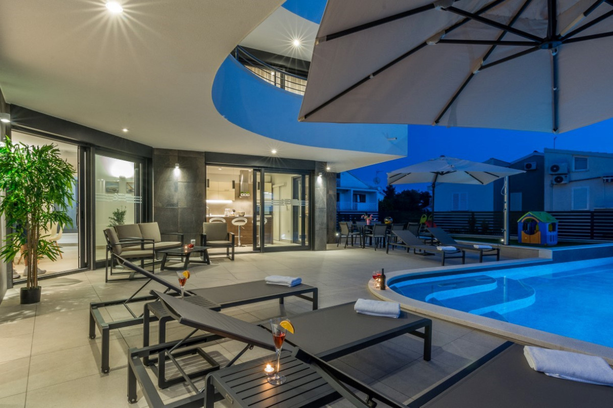 Villa Blue Diamond