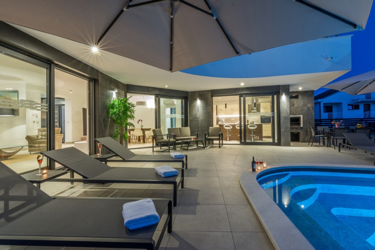 Villa Blue Diamond