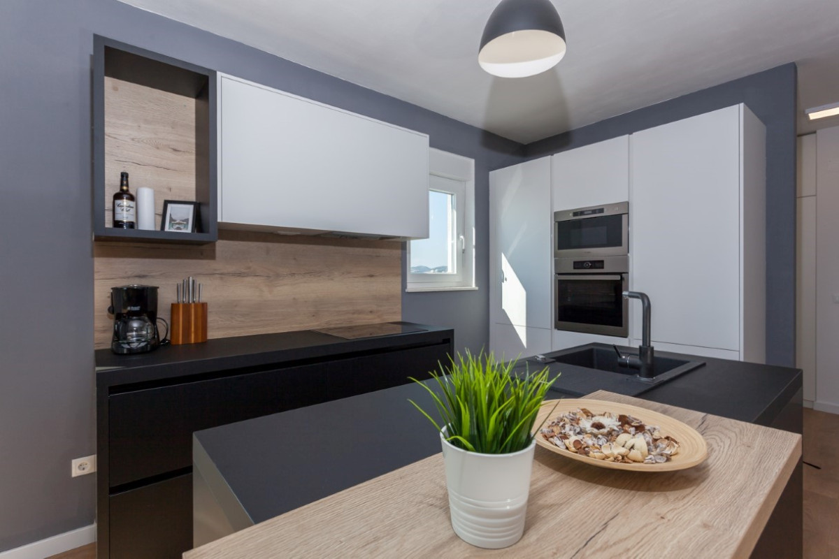 Villa Lomari
