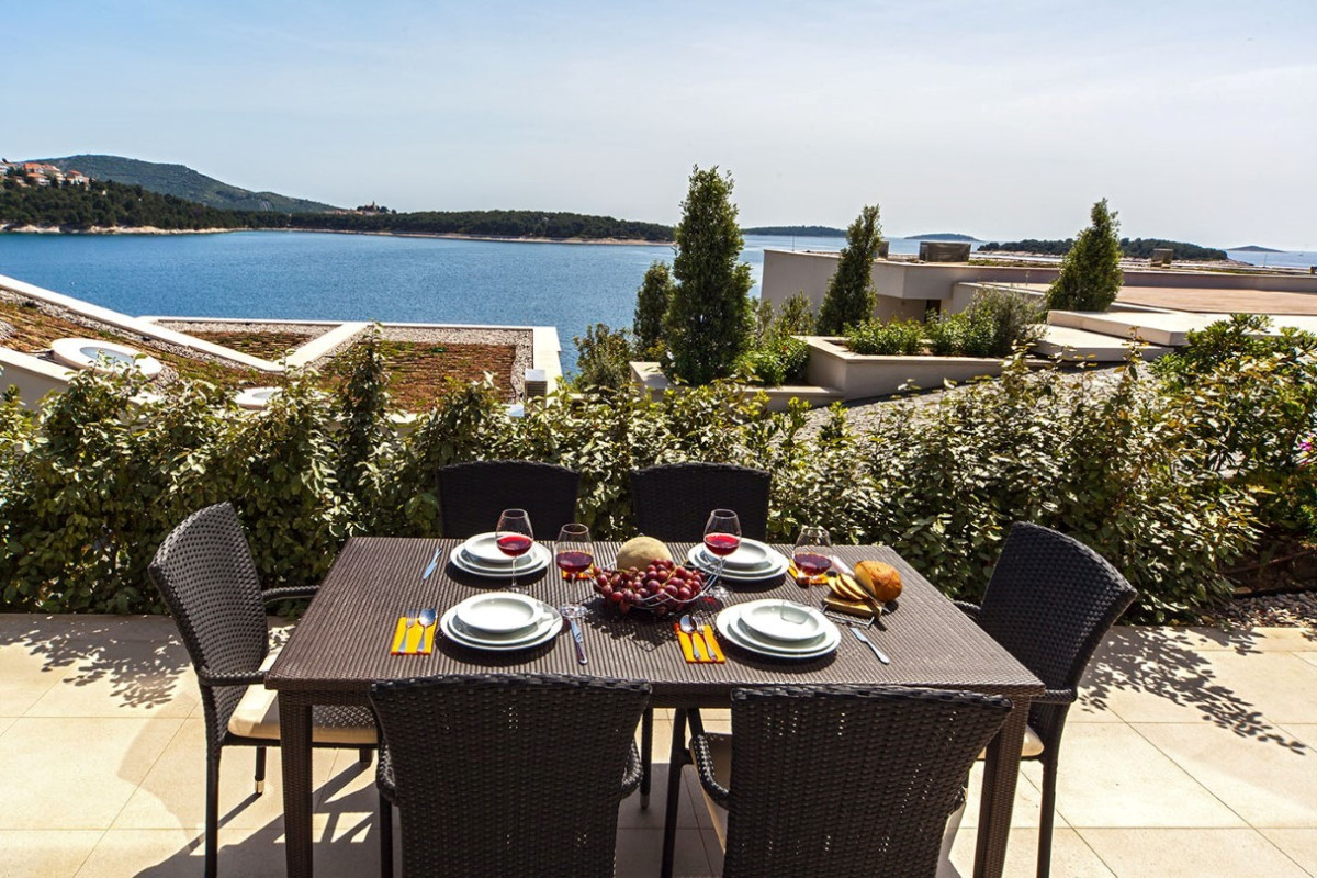 Villa Golden Star