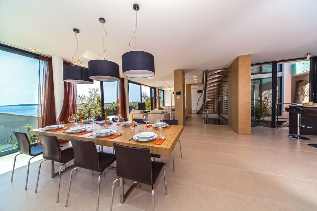 Villa Golden Star