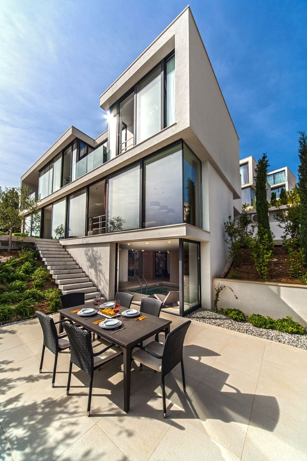 Villa Golden Look