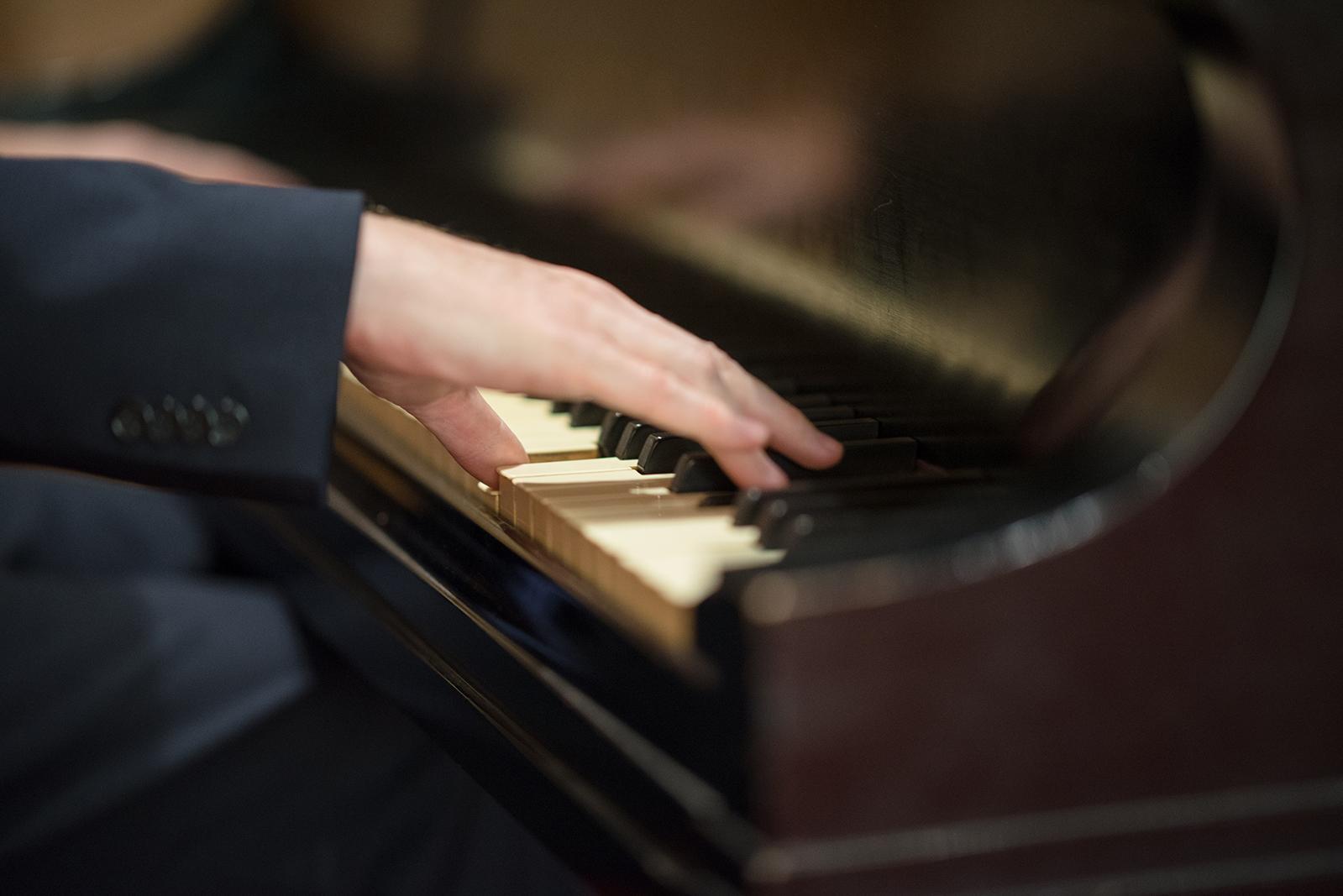 Der kroatische Pianist Maksim Mrvica tritt 2019 in China auf