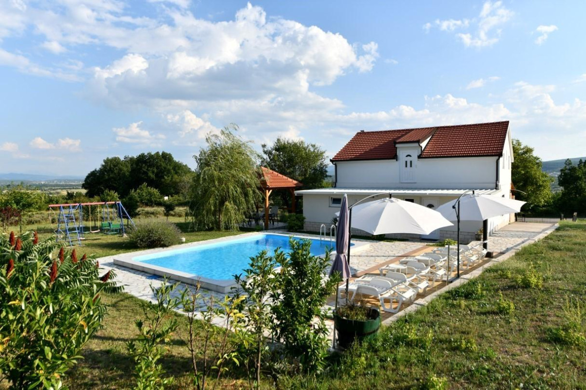 Villa Green Oasis