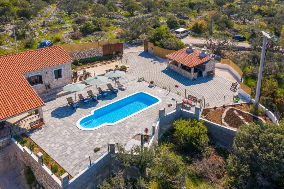 Villa Adamaris