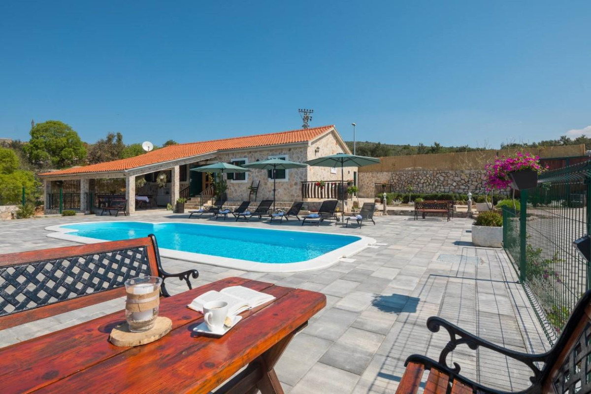 Villa Adamaris