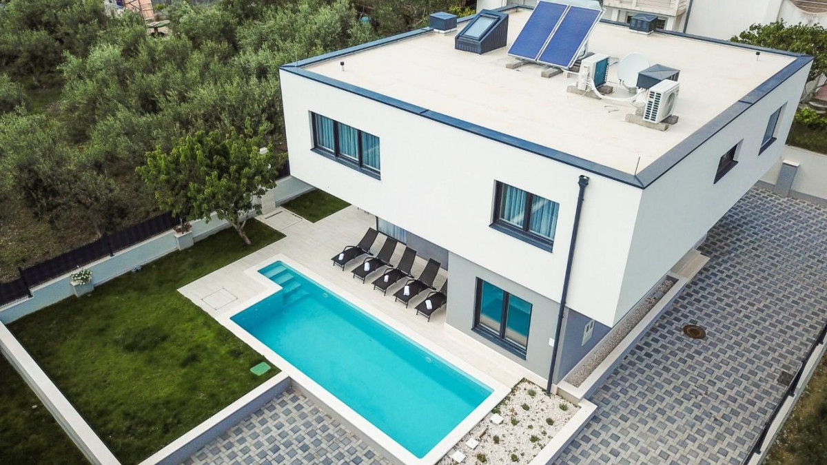 Villa Twin Ladies