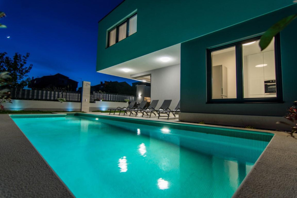 Villa Twin Ladies