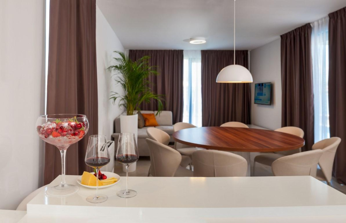 Villa More