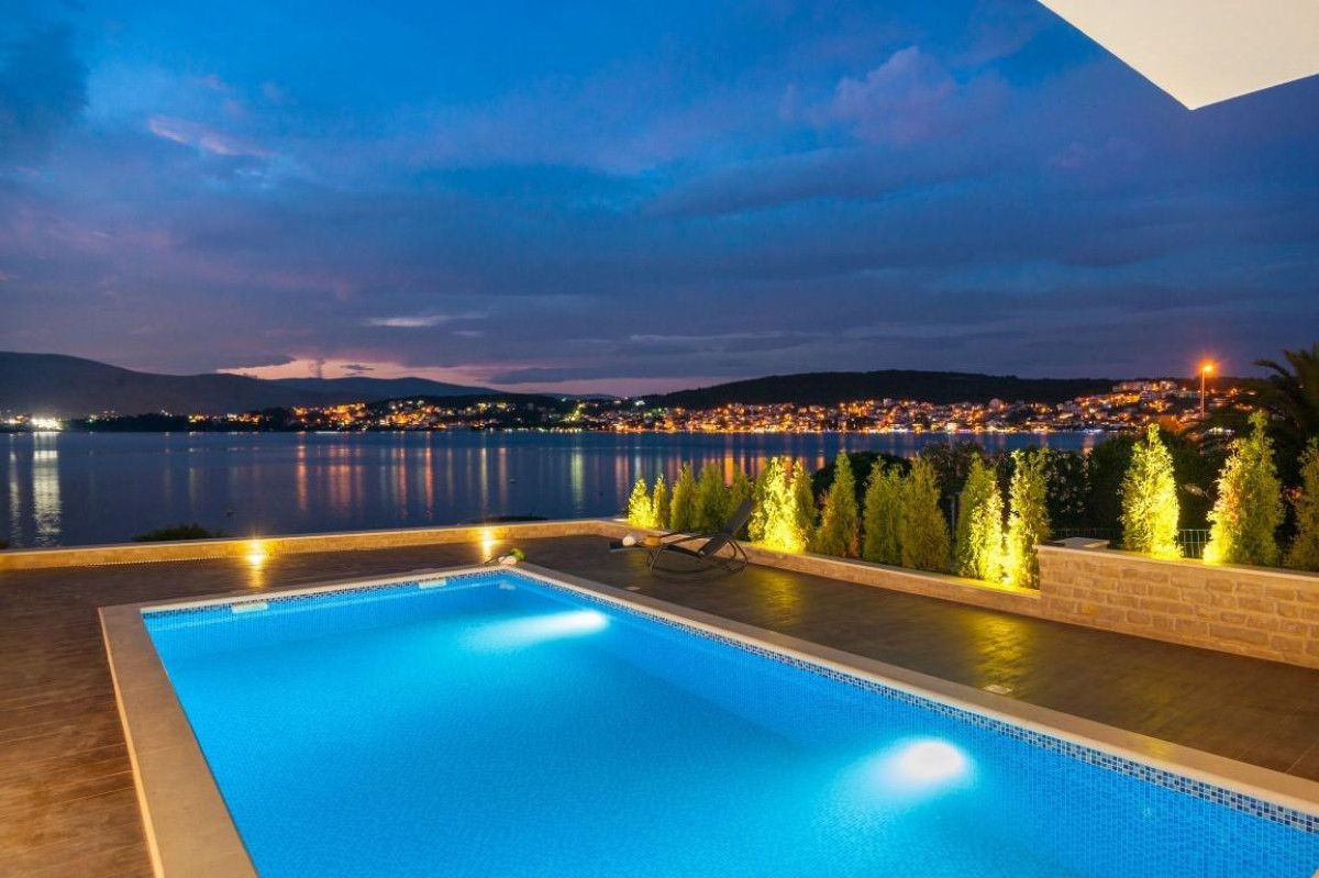 Villa More