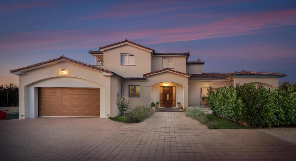 Villa Sunset Lady