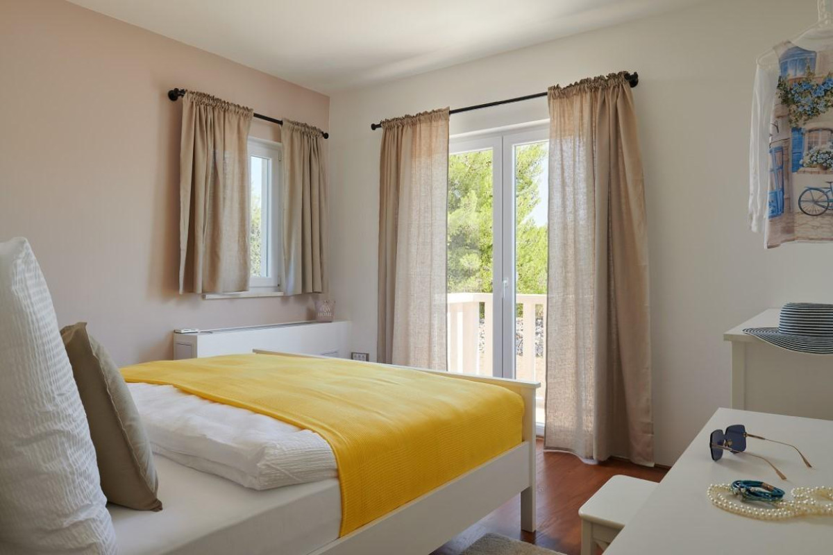 Villa Five