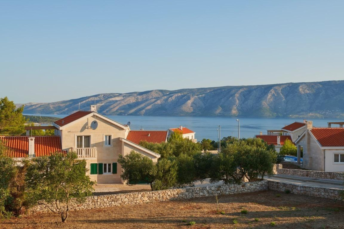 Villa Five