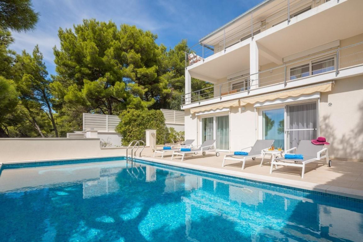 Villa Lara